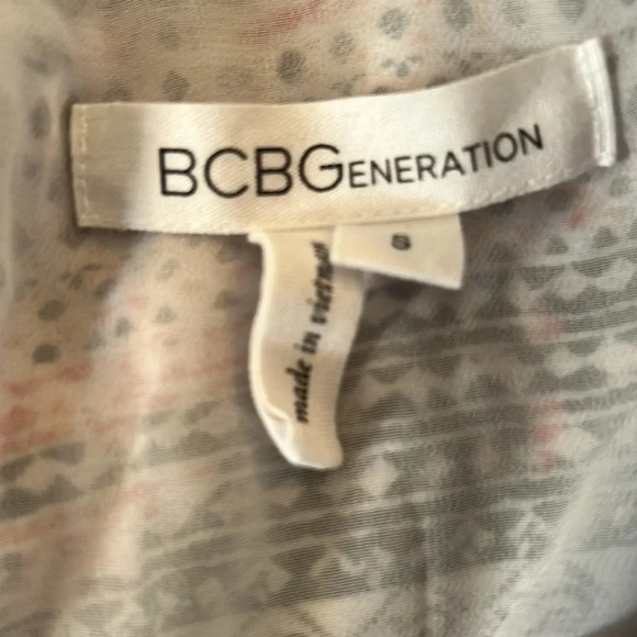 BCBGeneration Romper shorts size small pink and black cap sleeve v neck - Picture 5 of 5